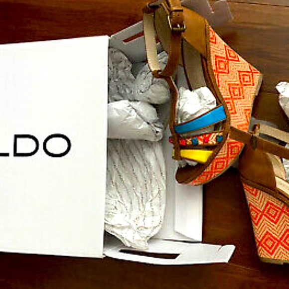 Aldo Reva Sandals - Picture 3 of 3
